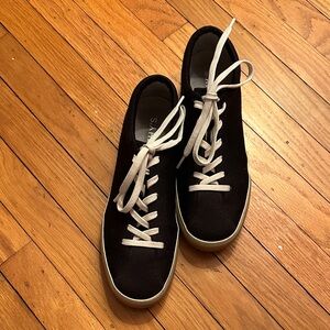 Rothy’s The Lace Up Sneaker - Size 9.5